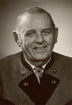 cliquer ici - Anniversaires de naissance du mois, par exemple Gielge, Hans 1901-1970 ()